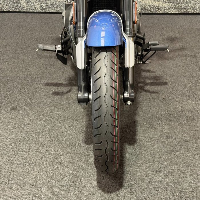 2025 Royal Enfield SUPER METEOR 650 Astral blue