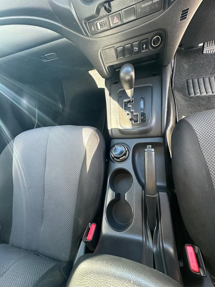 2022 Mitsubishi Triton GLX