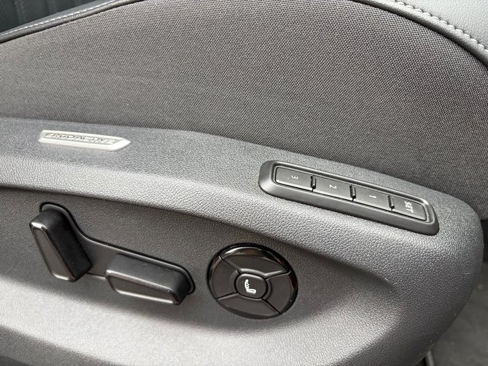 2025 Volkswagen Tiguan 195TSI R-Line