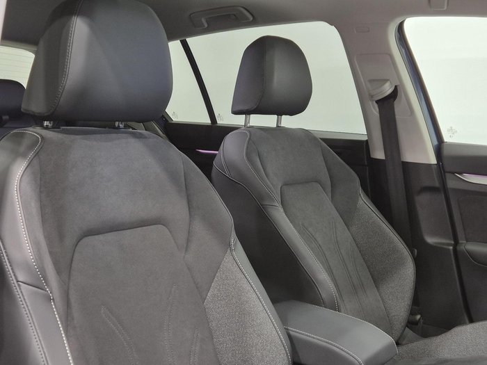 2025 Volkswagen Golf 110TSI Style 8.5 MY25 Blue