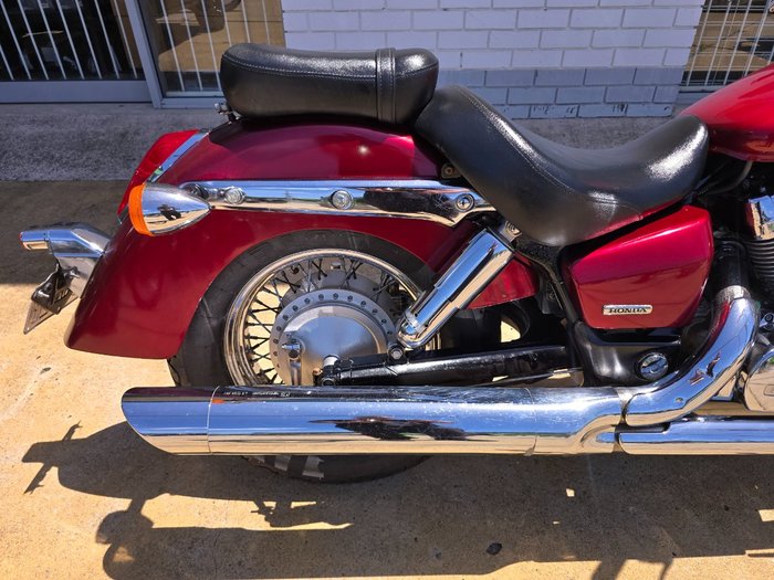 2005 HONDA VT750C SHADOW Red