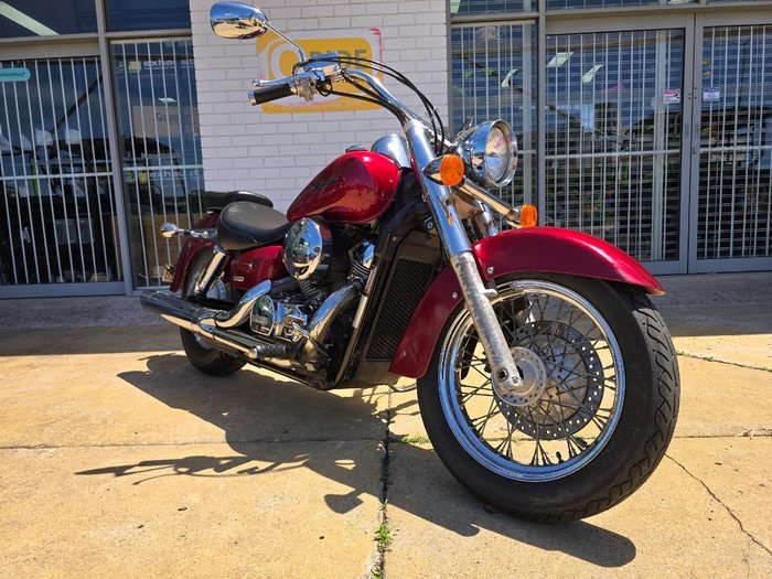 2005 HONDA VT750C SHADOW Red