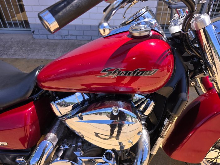 2005 HONDA VT750C SHADOW Red