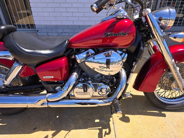 2005 HONDA VT750C SHADOW Red