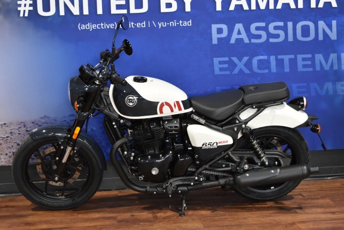 2025 Royal Enfield 2025 Royal Enfield 650CC SHOTGUN 650 Road White