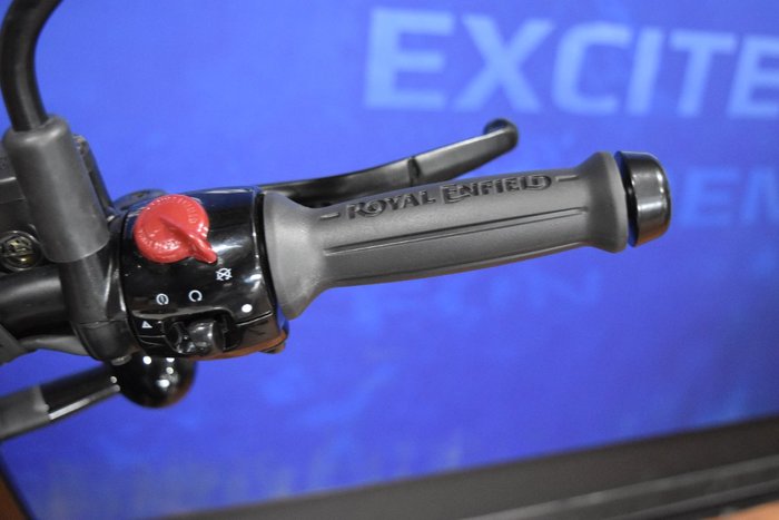 2025 Royal Enfield 2025 Royal Enfield 650CC SHOTGUN 650 Road White