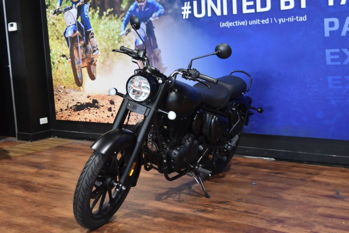 2025 Royal Enfield CLASSIC 350 DARK Black