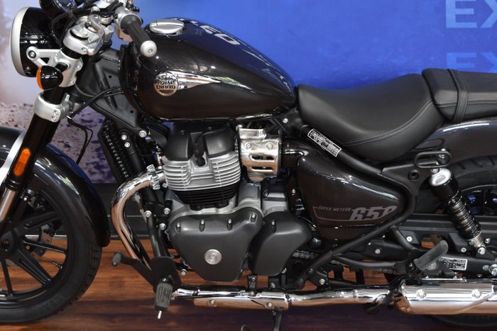 2025 Royal Enfield SUPER METEOR 650 Black