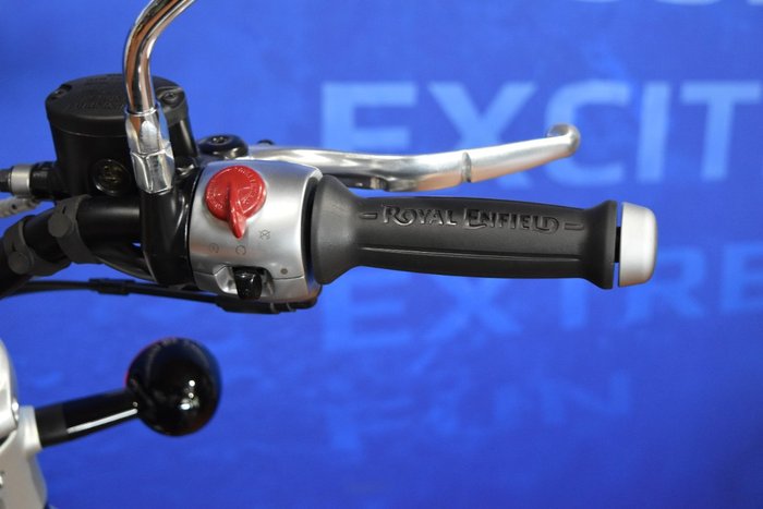 2025 Royal Enfield SUPER METEOR 650 Black