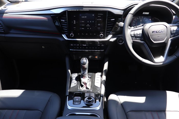 2025 Isuzu MU-X X-TERRAIN