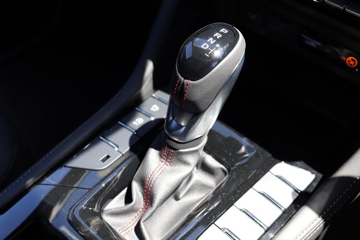 2025 Isuzu MU-X X-TERRAIN