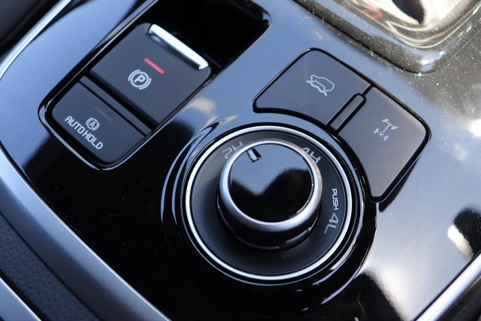 2025 Isuzu MU-X X-TERRAIN