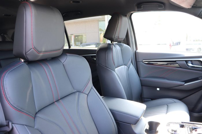 2025 Isuzu MU-X X-TERRAIN