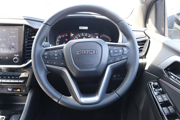 2025 Isuzu MU-X X-TERRAIN