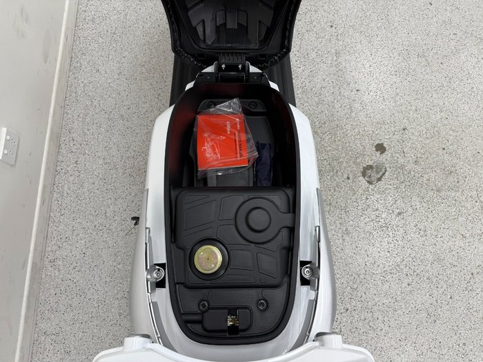 2025 Kymco LIKE 50 White