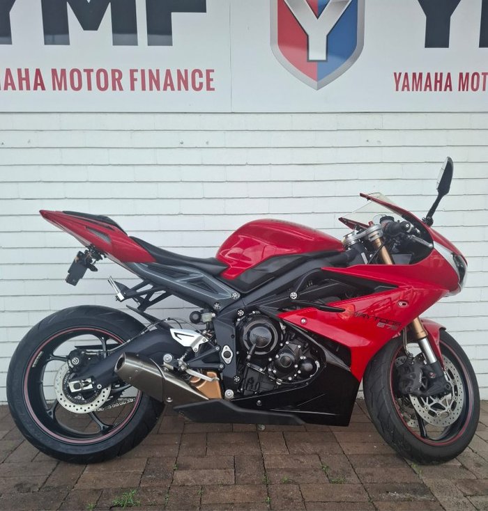 2015 Triumph DAYTONA 675 RED