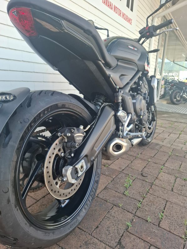 2021 Triumph TRIDENT 660 BLACK