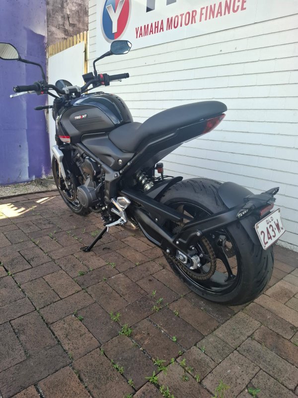 2021 Triumph TRIDENT 660 BLACK