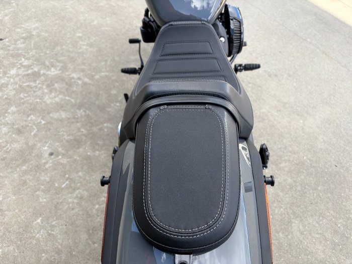 2022 HARLEY-DAVIDSON FXFBS FAT BOB (114) Grey