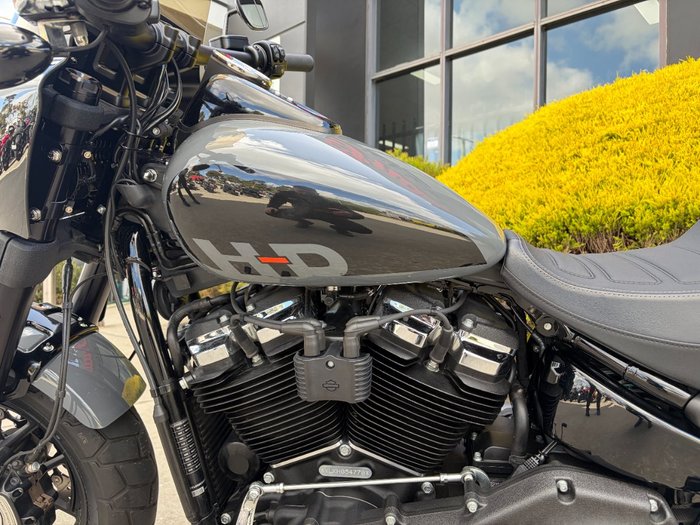 2022 HARLEY-DAVIDSON FXFBS FAT BOB (114) Grey