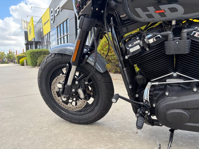 2022 HARLEY-DAVIDSON FXFBS FAT BOB (114) Grey