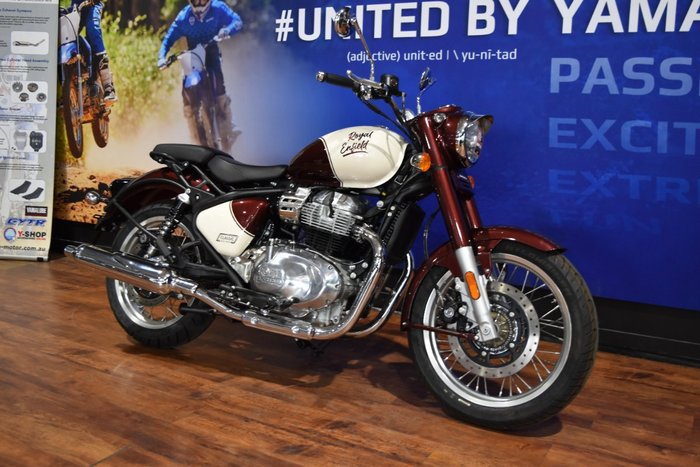 2025 Royal Enfield CLASSIC 650 Red