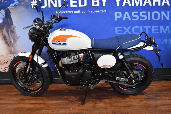 2025 Royal Enfield BEAR 650 White