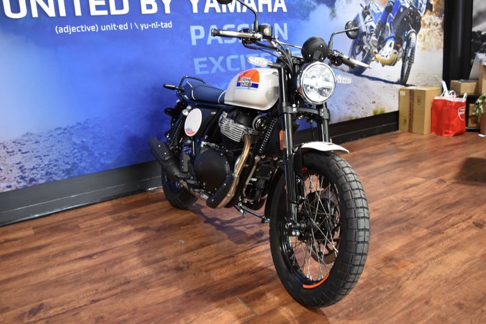 2025 Royal Enfield BEAR 650 White