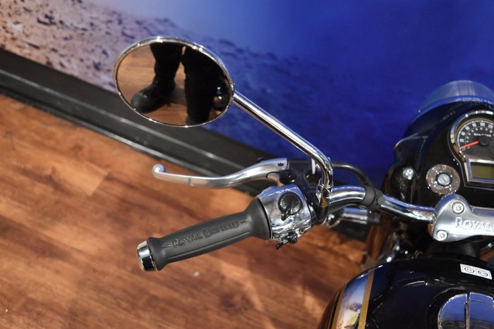 2025 Royal Enfield CLASSIC 650 Chrome / Silver