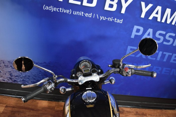 2025 Royal Enfield CLASSIC 650 Chrome / Silver