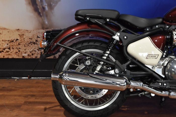 2025 Royal Enfield CLASSIC 650 Red