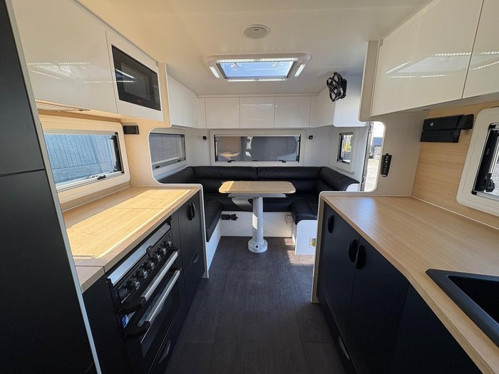 2023 Roadstar Gt Sport Cc Rear Club Lounge