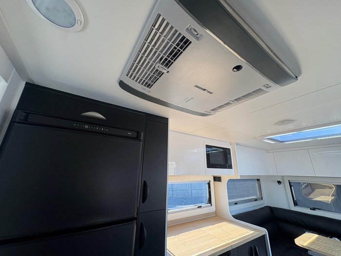 2023 Roadstar Gt Sport Cc Rear Club Lounge