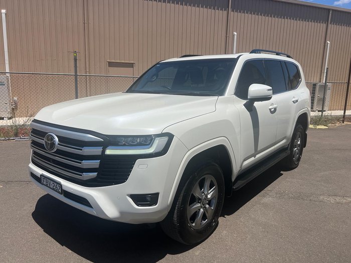 2023 Toyota Landcruiser VX