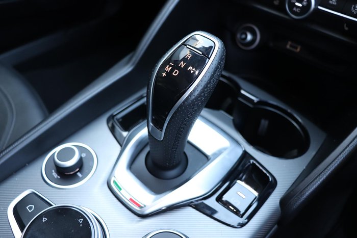 2021 Alfa Romeo Giulia Sport