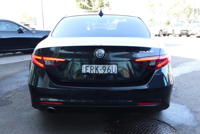 2021 Alfa Romeo Giulia Sport