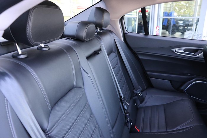 2021 Alfa Romeo Giulia Sport