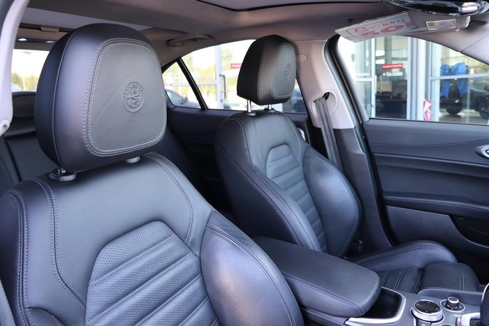 2021 Alfa Romeo Giulia Sport