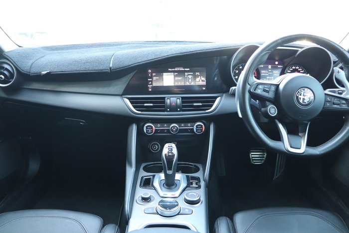 2021 Alfa Romeo Giulia Sport