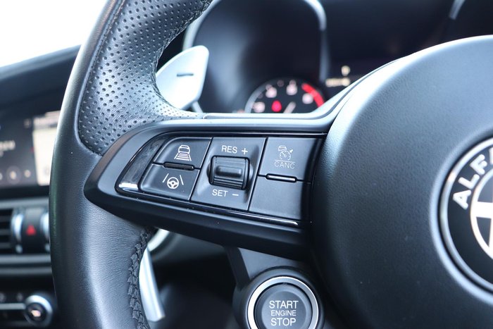 2021 Alfa Romeo Giulia Sport