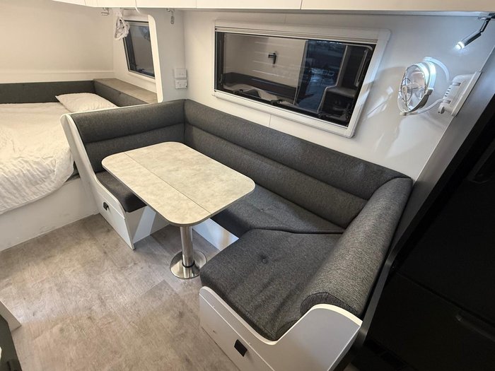 2025 New Age Caravans 19' Road Owl Adv 3 Bunk Save $10,183 Was $101,830