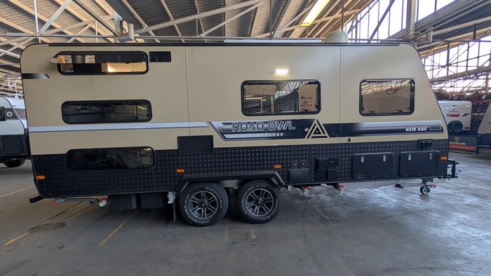 2025 New Age Caravans 19' Road Owl Adv 3 Bunk Save $10,183 Was $101,830