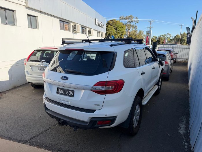 2016 Ford Everest Ambiente
