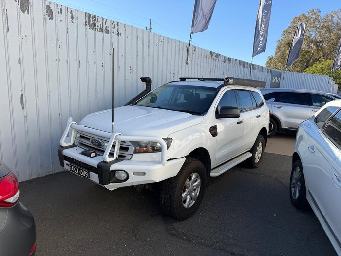 2016 Ford Everest Ambiente