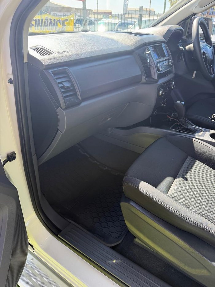 2016 Ford Everest Ambiente