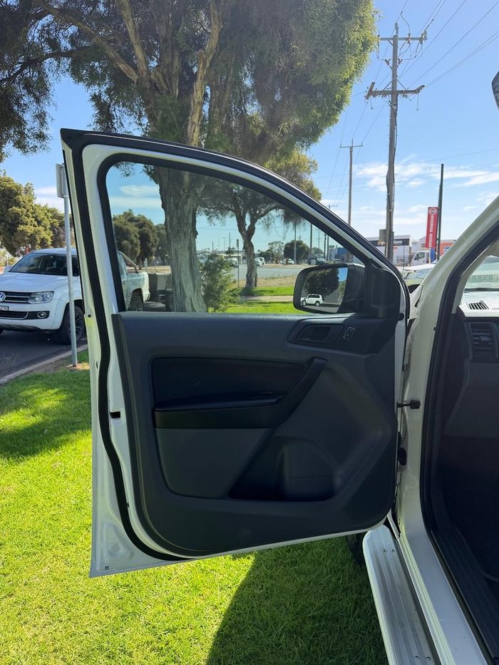 2016 Ford Everest Ambiente