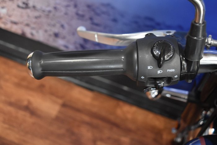 2025 Royal Enfield CLASSIC 350 CHROME Green