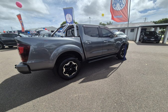 2023 NISSAN NAVARA ST-X (4x4) LEATHER/NO SUNROOF