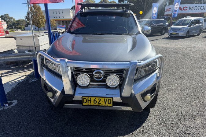 2019 NISSAN NAVARA