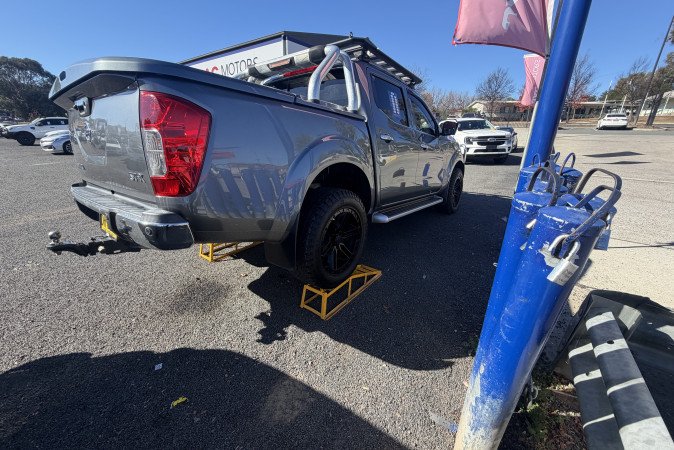 2019 NISSAN NAVARA ST-X (4x4) (LEATHER TRIM)
